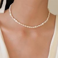 Simple Style Solid Color Pearl Beaded Necklace 1 Piece main image 5