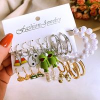 1 Set Fashion Geometric Arylic Alloy Plating Artificial Pearls Women's Drop Earrings main image 1