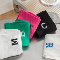 Frau Mode Brief Einfarbig Baumwolle Stickerei Crew Socken Ein Paar main image 4