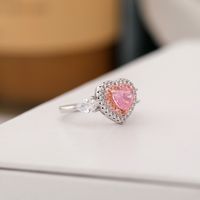 1 Piece Retro Heart Shape Copper Inlay Artificial Gemstones Women's Rings main image 4