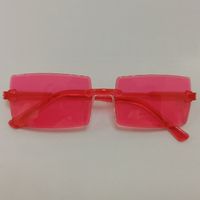 Einfacher Stil Einfarbig Pc Quadrat Rahmenlos Sonnenbrille Der Frauen sku image 33