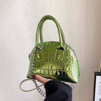 Women's Medium Pu Leather Solid Color Fashion Shell Zipper Crossbody Bag Dome Bag Chain Bag sku image 5