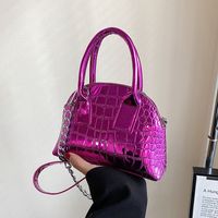 Women's Medium Pu Leather Solid Color Fashion Shell Zipper Crossbody Bag Dome Bag Chain Bag sku image 6