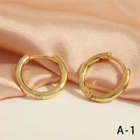 1 Paar Einfacher Stil U-form Runden Überzug Kupfer 18 Karat Vergoldet Reif Ohrringe main image 8