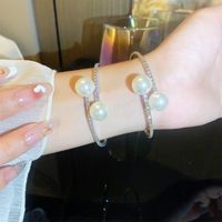 Simple Style Classic Style Geometric Alloy Inlay Artificial Crystal Artificial Rhinestones Women's Bangle main image 3