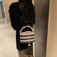 Women's Small All Seasons Pu Leather Solid Color Elegant Classic Style Round String Shoulder Bag Handbag Chain Bag main image 4