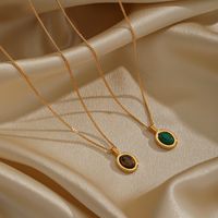 Simple Style Classic Style Round Copper Plating Inlay Natural Stone 18k Gold Plated Pendant Necklace main image 5