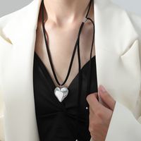 Lässig Einfacher Stil Herzform Titan Stahl Überzug Halskette Mit Anhänger sku image 1