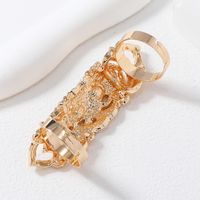 Streetwear Geometric Alloy Hollow Out Inlay Rhinestones Gold Plated Silver Plated Women's Wide Band Rings main image 3