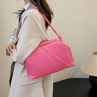 Women's Medium Pu Leather Solid Color Streetwear Shell Hidden Buckle Shoulder Bag Crossbody Bag Dome Bag main image 2