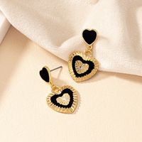 1 Pair Vintage Style Heart Shape Plating Alloy Ear Studs main image 2