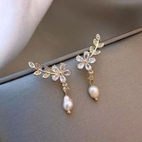 1 Pair Sweet Artistic Leaf Flower Plating Inlay Alloy Artificial Pearls Zircon Ear Studs main image 4