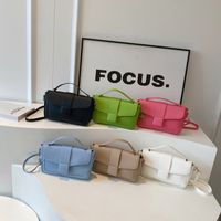 Women's All Seasons Pu Leather Solid Color Vintage Style Square Magnetic Buckle Handbag main image 7