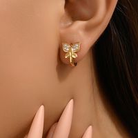 1 Paire Mignon Sucré Brillant Papillon Paillettes Incruster Alliage De Cuivre Zircon Plaqué Or 18K Boucles D'Oreilles main image 4