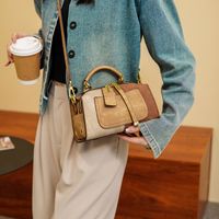 Women's Pu Leather Color Block Vintage Style Classic Style Streetwear Sewing Thread Cylindrical Zipper Handbag sku image 1