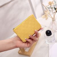 Women's Solid Color Lingge Pu Leather Zipper Wallets main image 3