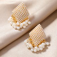 1 Pair Elegant Simple Style Geometric Inlay Alloy Pearl Gold Plated Drop Earrings main image 5