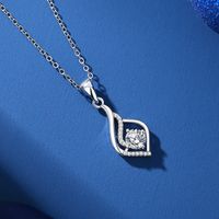Simple Style Geometric Solid Color Sterling Silver Gra Plating Inlay Moissanite Pendant Necklace main image 4