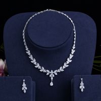 Copper 18K Gold Plated White Gold Plated Rhodium Plated Elegant Shiny Plating Inlay Flower Snowflake Artificial Gemstones Earrings Necklace sku image 1