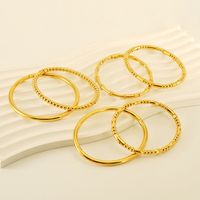 Simple Style Solid Color Stainless Steel 18K Gold Plated Titanium Steel Bangle In Bulk main image 3