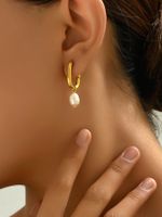 1 Pair Simple Style Classic Style Solid Color Layered Plating Inlay Titanium Steel Artificial Pearls 18k Gold Plated Gold Plated Dangling Earrings main image 4