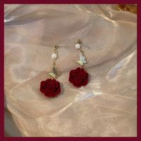 1 Pair Elegant Retro Rose Butterfly Alloy Drop Earrings main image 3