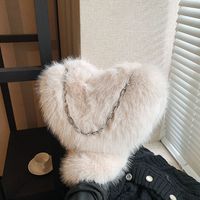 Women's Plush Solid Color Cute Heart-shaped Zipper Shoulder Bag Crossbody Bag main image 2