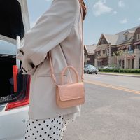 Women's All Seasons Pu Leather Solid Color Streetwear Square Magnetic Buckle Handbag main image 3