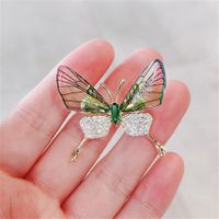 Vintage Style Butterfly Alloy Plating Inlay Acrylic Rhinestones Women's Brooches main image 2