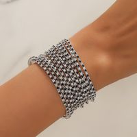 Vacation Classic Style Shiny Geometric Alloy Plating Inlay Rhinestones Silver Plated Women's Bracelets sku image 1