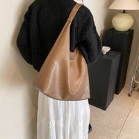 Femmes Toutes Les Saisons Faux Cuir Couleur Unie Style Vintage Fil À Coudre Seau Fermeture Éclair Sac À Main main image 2