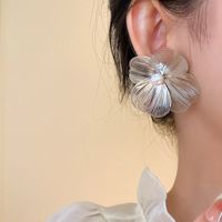 1 Pair Simple Style Flower Inlay Copper Pearl Ear Studs main image 1