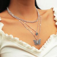 Vintage Style Circle Butterfly Ferroalloy Plating Silver Plated Women's Pendant Necklace sku image 1