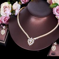 Copper 18K Gold Plated White Gold Plated Elegant Glam Bridal Plating Inlay Water Droplets Flower Snowflake Artificial Gemstones Jewelry Set main image 5