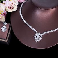 Copper 18K Gold Plated White Gold Plated Elegant Glam Bridal Plating Inlay Water Droplets Flower Snowflake Artificial Gemstones Jewelry Set main image 6