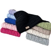 Women's Simple Style Solid Color Knit Scarf main image 4
