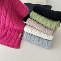 Women's Simple Style Solid Color Knit Scarf main image 2