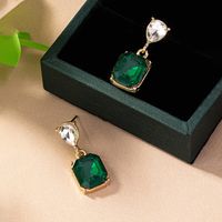1 Pair Elegant Color Block Square Plating Inlay Glass Ferroalloy Glass 14k Gold Plated Drop Earrings main image 4