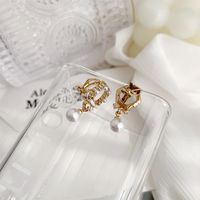 1 Pair Simple Style Flower Plating Inlay Alloy Rhinestones Pearl Gold Plated Drop Earrings sku image 2