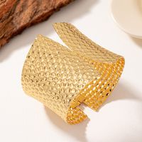 Simple Style Roman Style Solid Color Ferroalloy Plating 14k Gold Plated Women's Bangle main image 4