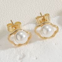 1 Pair Simple Style Classic Style Commute Deer Inlay Copper Artificial Pearls Zircon 14k Gold Plated Ear Studs sku image 1