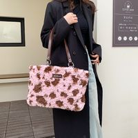 Women's  Plush Color Block Leopard Elegant Vacation Sewing Thread Square Zipper Shoulder Bag Messenger Bag main image 4