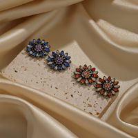 1 Pair Vintage Style Flower Plating Inlay Copper Artificial Crystal Zircon 18k Gold Plated Ear Studs main image 2