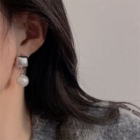 1 Pair Simple Style Geometric Color Block Plating Imitation Pearl Drop Earrings main image 2