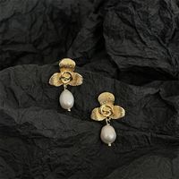 1 Pair Vintage Style Flower Plating Metal Drop Earrings main image 4