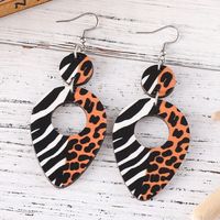 1 Pair Simple Style Classic Style Leopard Wood Drop Earrings main image 5