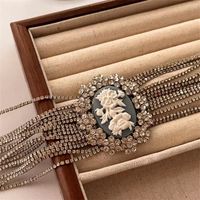 Retro Luxurious French Style Plant Alloy Plating Inlay Acrylic Rhinestones Silver Plated Women's Choker main image 8