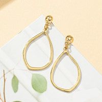 1 Pair Simple Style Solid Color Plating Alloy Gold Plated Drop Earrings main image 2