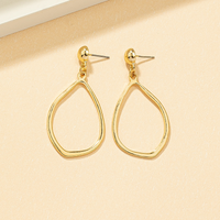 1 Pair Simple Style Solid Color Plating Alloy Gold Plated Drop Earrings main image 5