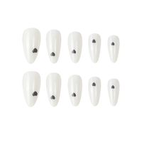 Sucré Forme De Cœur Plastique Ongles Correctifs 1 Pièce main image 3